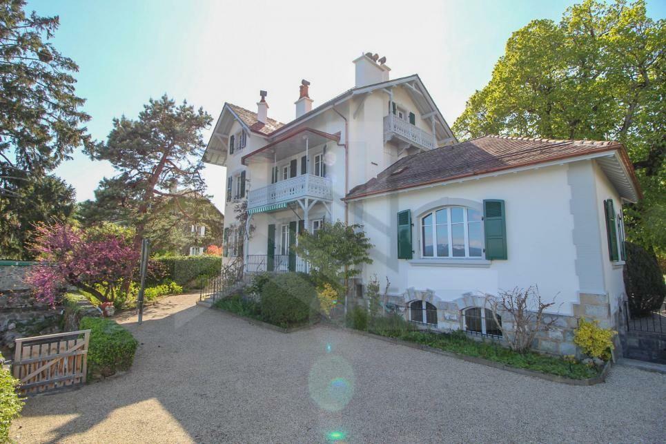 Luxueux Pied dans l'eau Weibel & Loeb Real Estate Immobilier Nyon