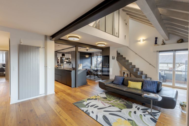 Properties Weibel & Loeb Real Estate