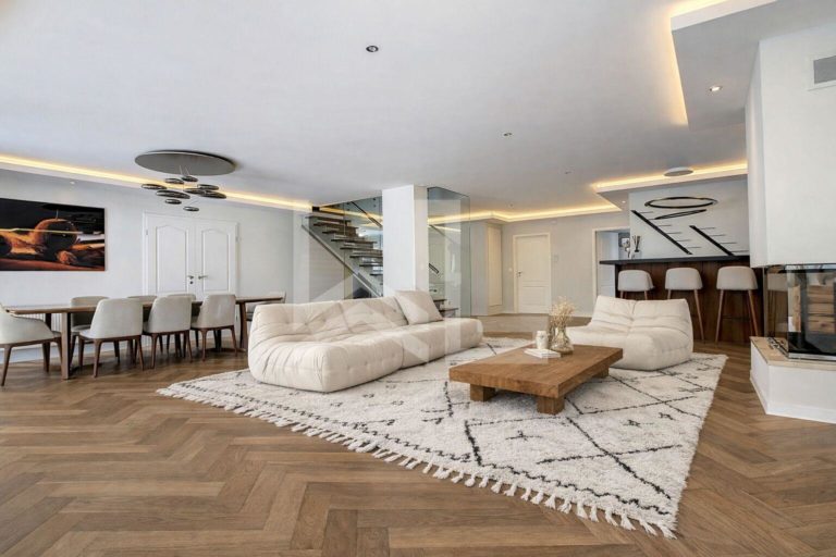 Properties Weibel & Loeb Real Estate