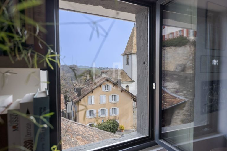 Properties Weibel & Loeb Real Estate